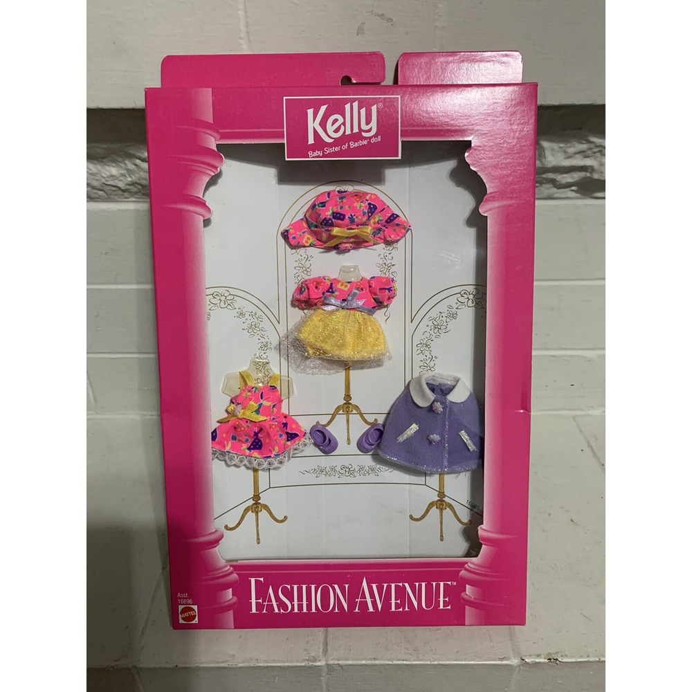 Kelly Fashion Avenue 16696, 2 Outfits, Hat, Coat, Shoes 1997 NIP Vintage